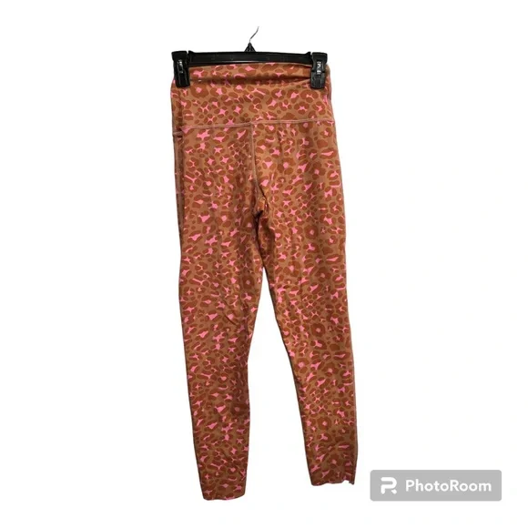 Aerie Offline Legging size medium. Tan with pink animal print Canyon Creek print - Picture 3 of 12